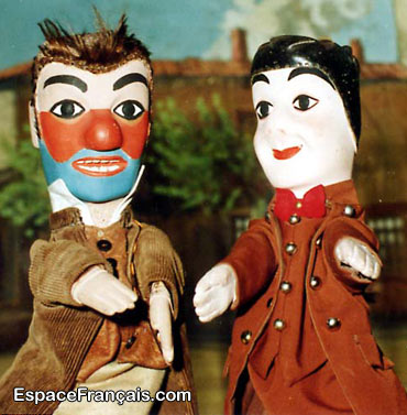 Guignol (à droite) et Gnafron (à gauche) dans une mise en scène du Musée Théâtre Guignol à Brindas. Guignol (à droite) et Gnafron (à gauche) dans une mise en scène du Musée Théâtre Guignol à Brindas.