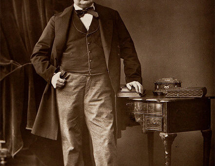 Sainte-Beuve photographié par Bertall dans les années 1860
