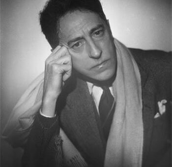 Jean Cocteau en 1945 (Studio Harcourt).
