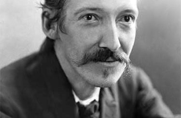 Robert Louis Stevenson en 1893. Photo prise par Henry Walter Barnett.